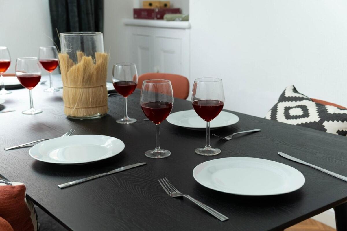 2 Bedroom Apartment By Littlepiggyrentals Short Lets & Serviced Accommodation Leicester With Wi-Fi, Free Parking & Outdoor Area Luaran gambar
