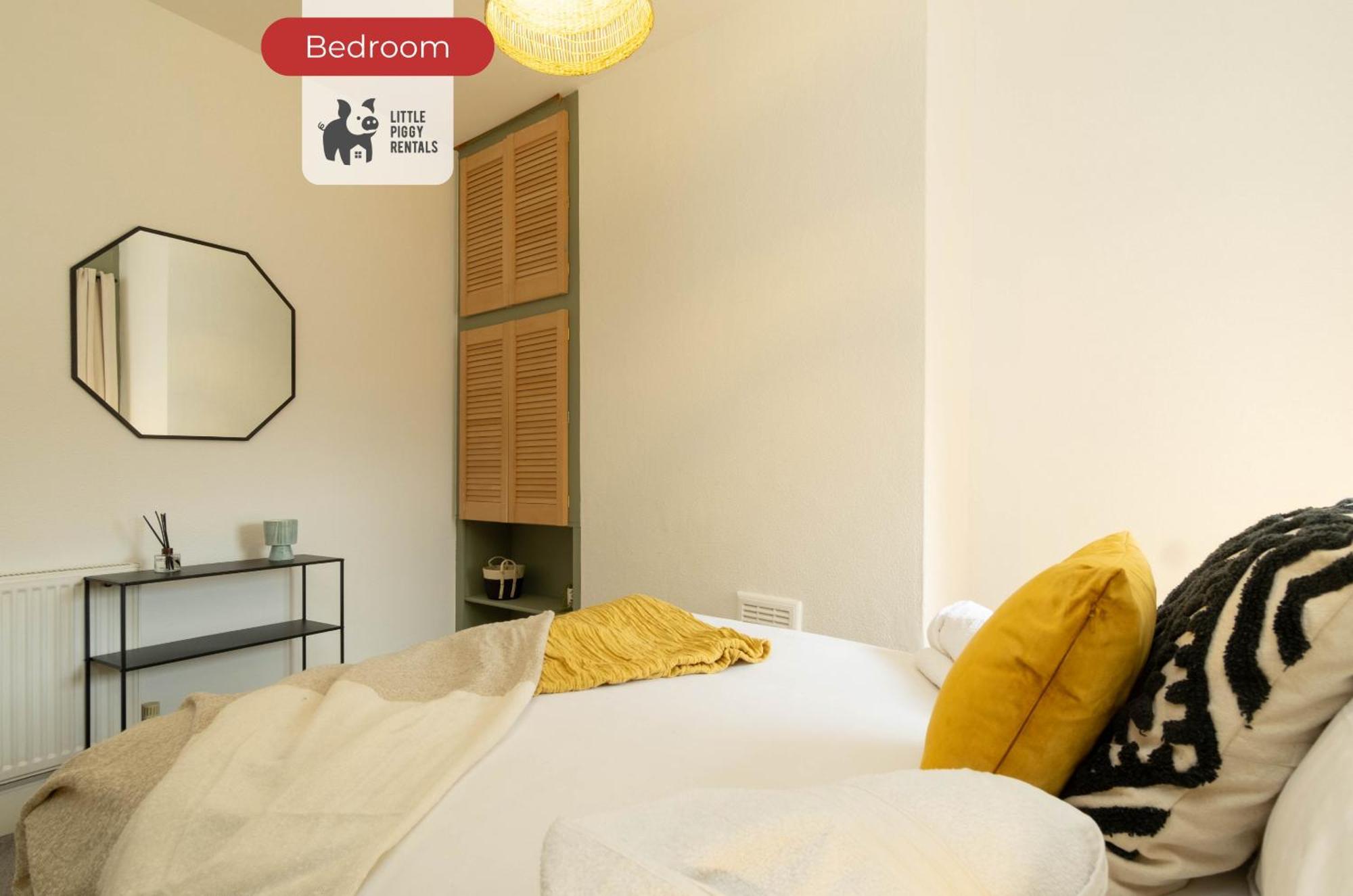 2 Bedroom Apartment By Littlepiggyrentals Short Lets & Serviced Accommodation Leicester With Wi-Fi, Free Parking & Outdoor Area Bilik gambar